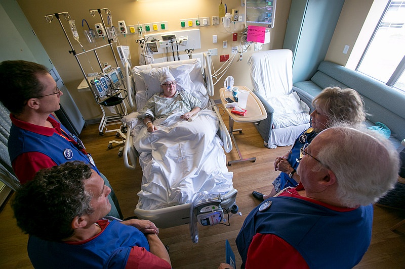 UW Peer Visitors ICU